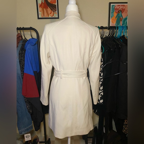 White belted Kenneth Cole coat. - Picture 6 of 6